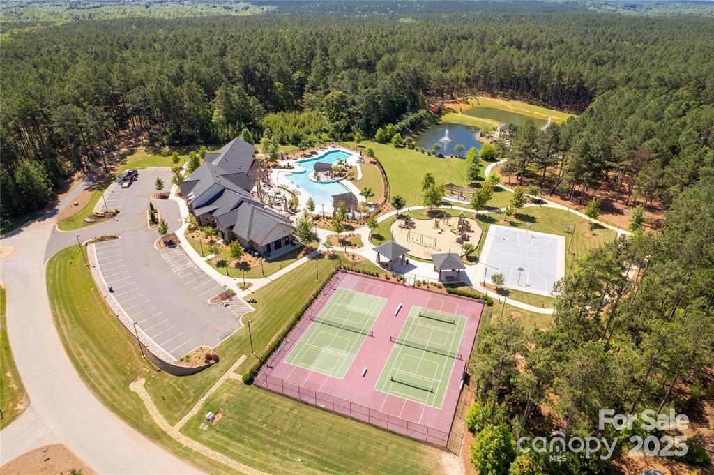 Riverchase - Land