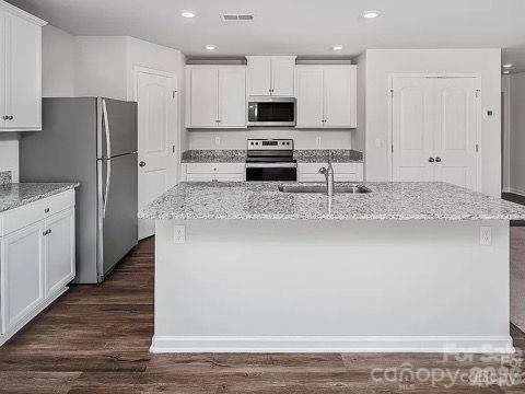 McKee Creek Village - Residential