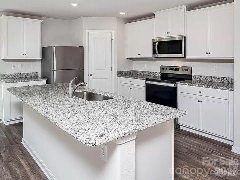 McKee Creek Village - Residential