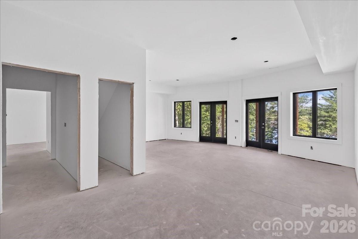Lakeside Reserve - Residential