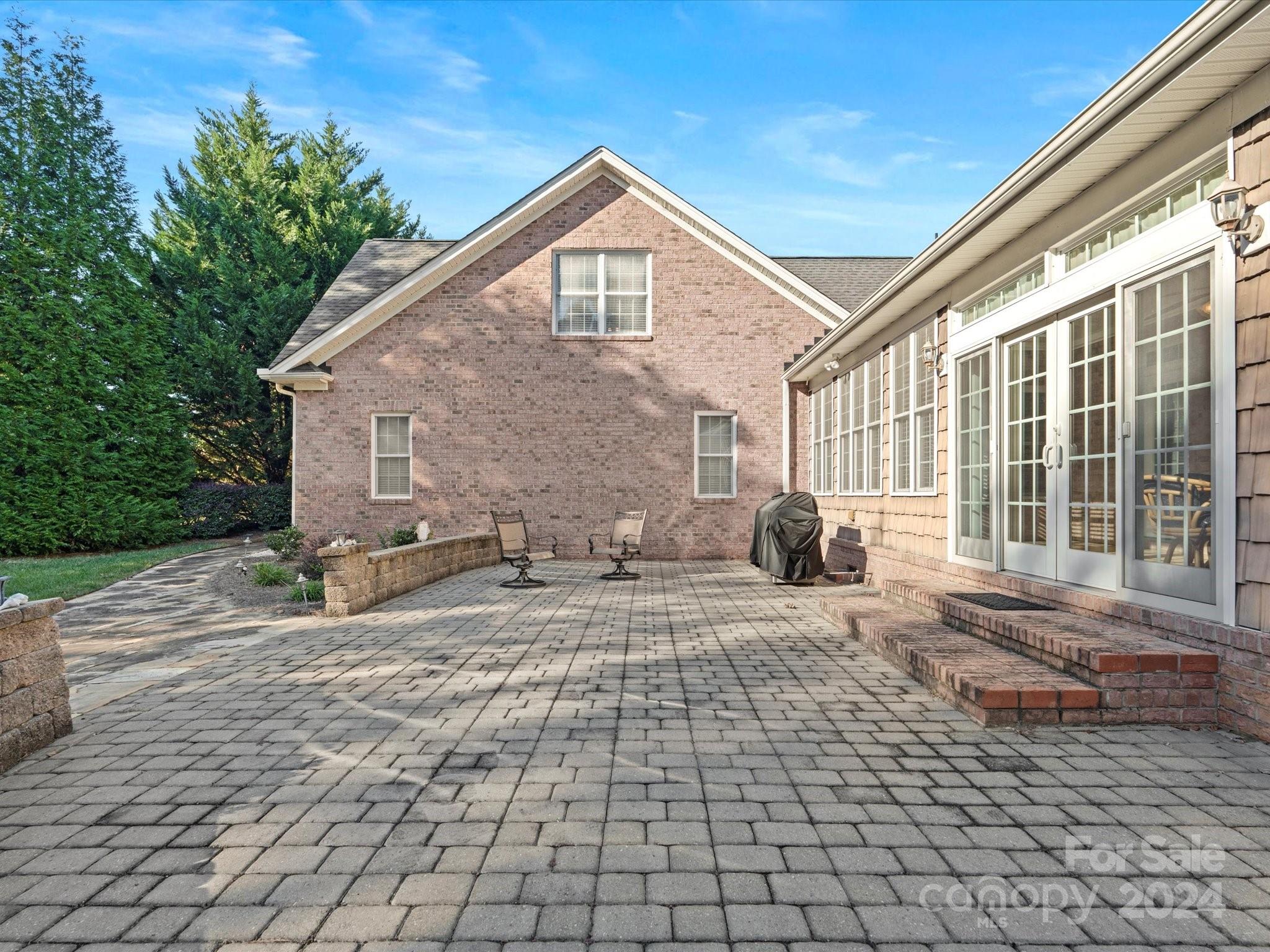 Sunset Ridge - Residential