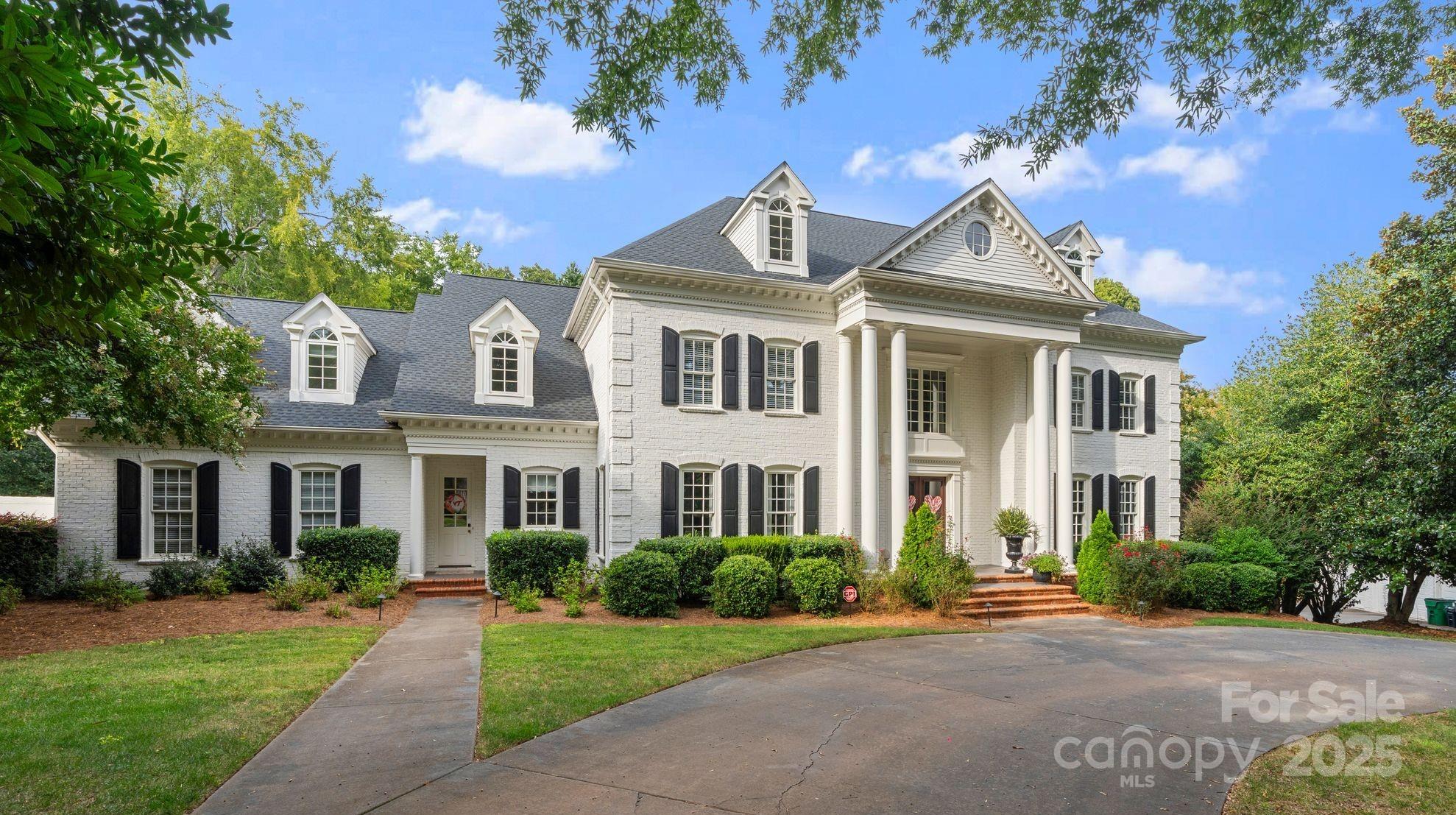 Hampton Manor - Residential