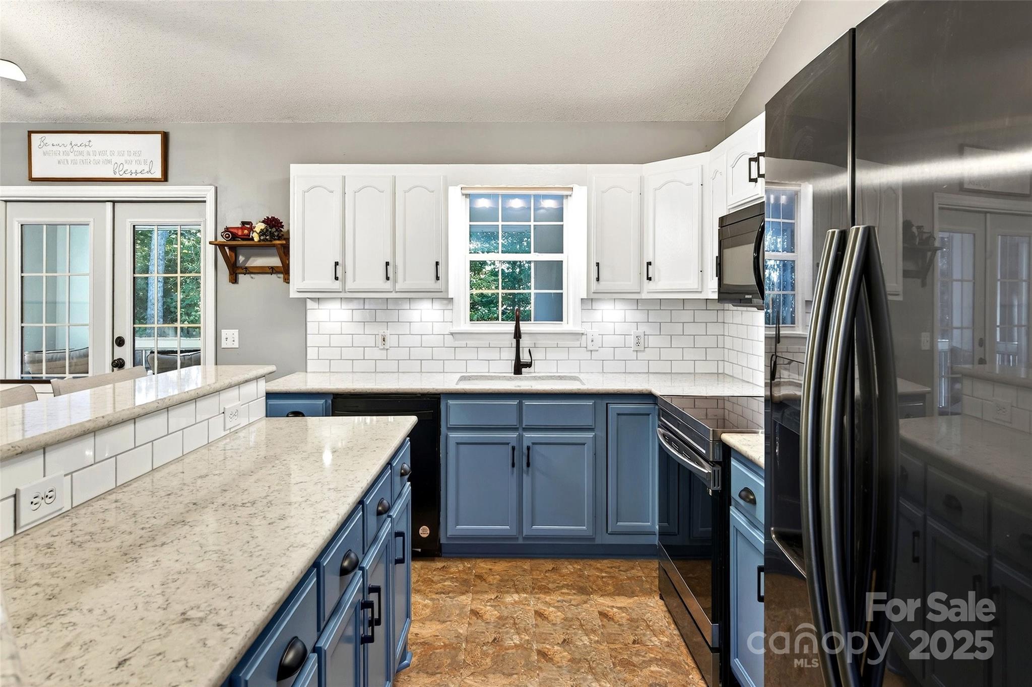 Laurel Pointe - Residential