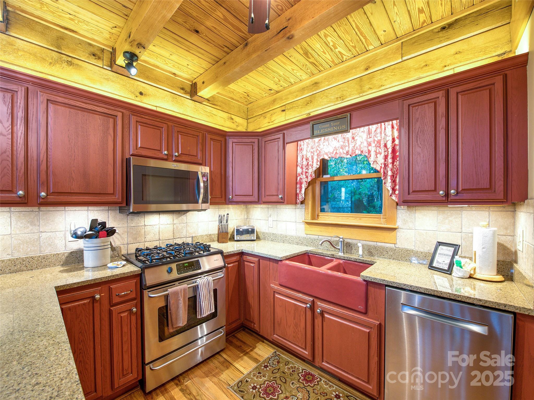 Smoky Mountain Retreat at Eagles Nest - Residential