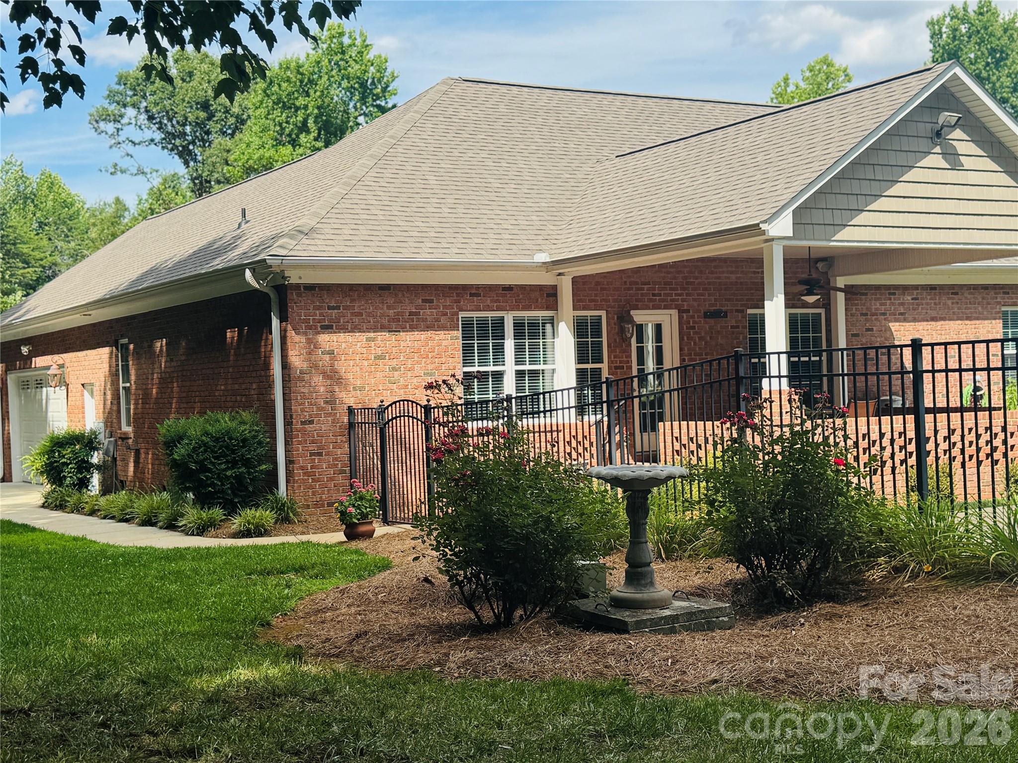 Grand Oaks - Residential
