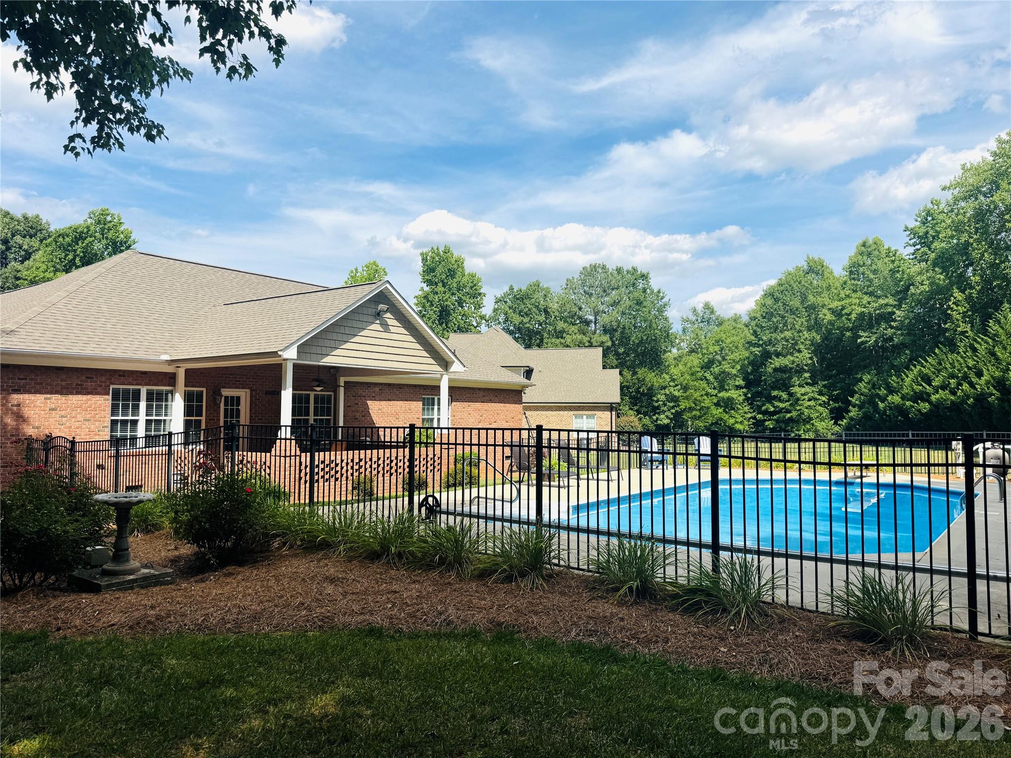 Grand Oaks - Residential