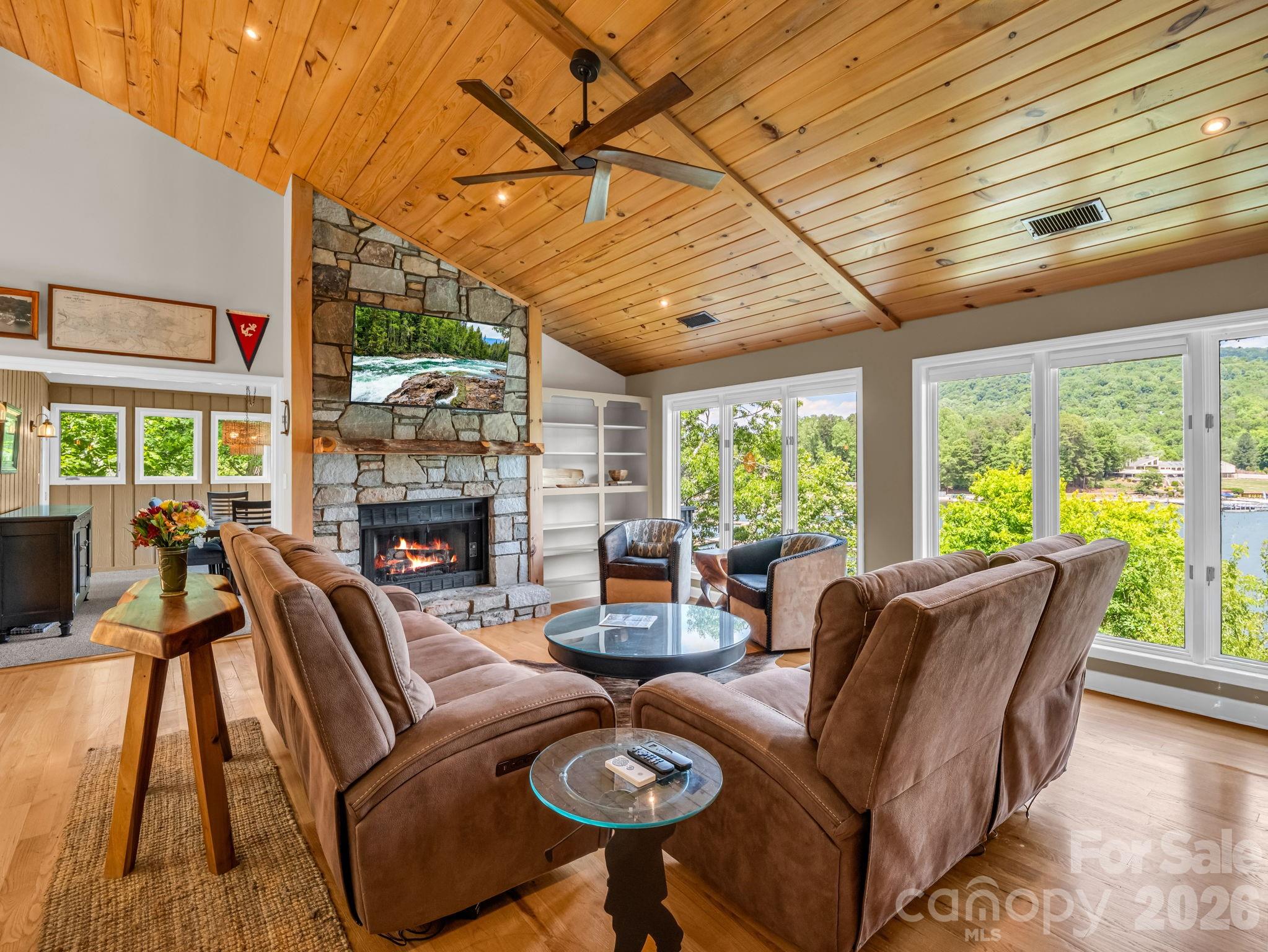 Rumbling Bald on Lake Lure - Residential