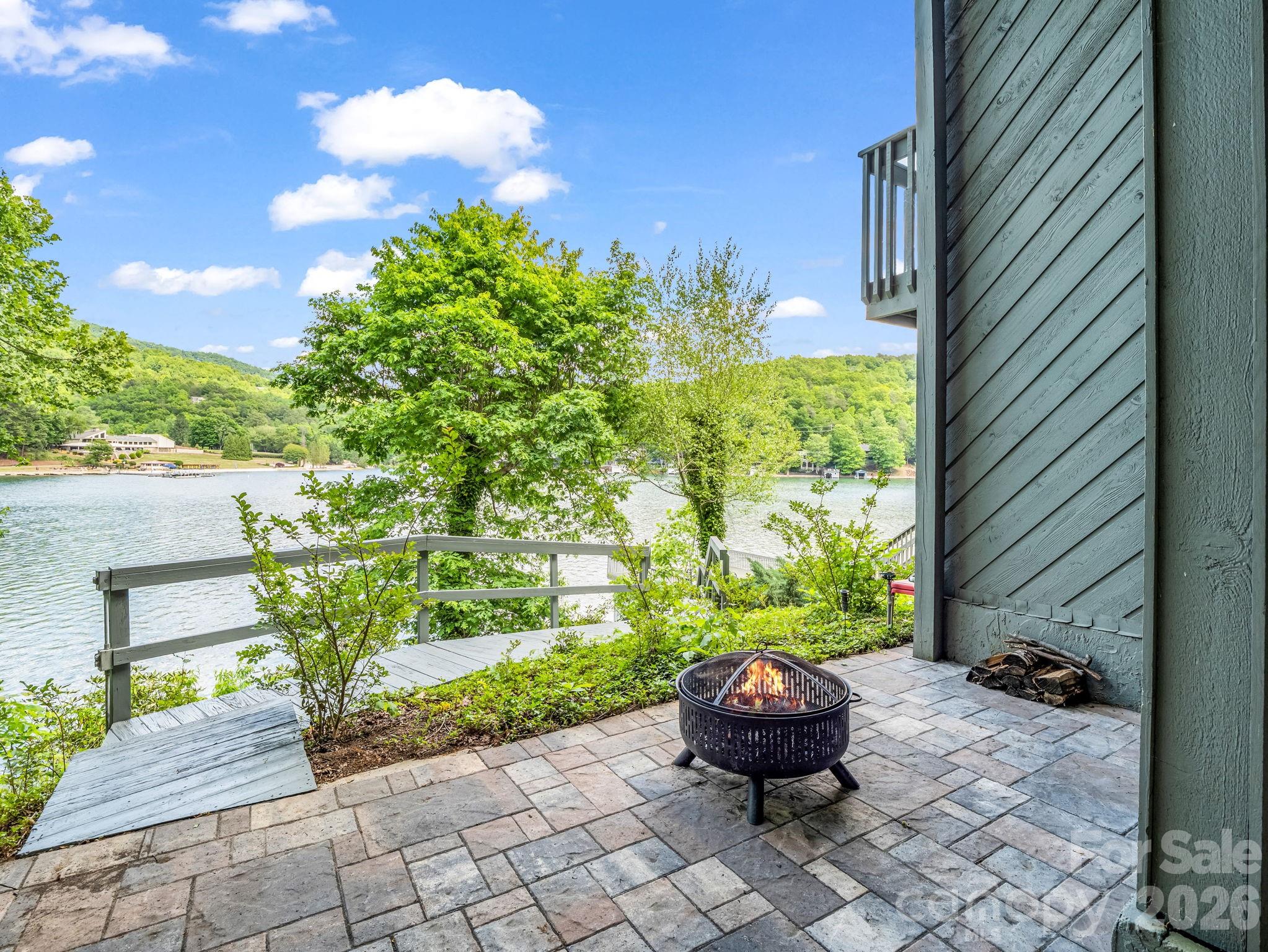 Rumbling Bald on Lake Lure - Residential