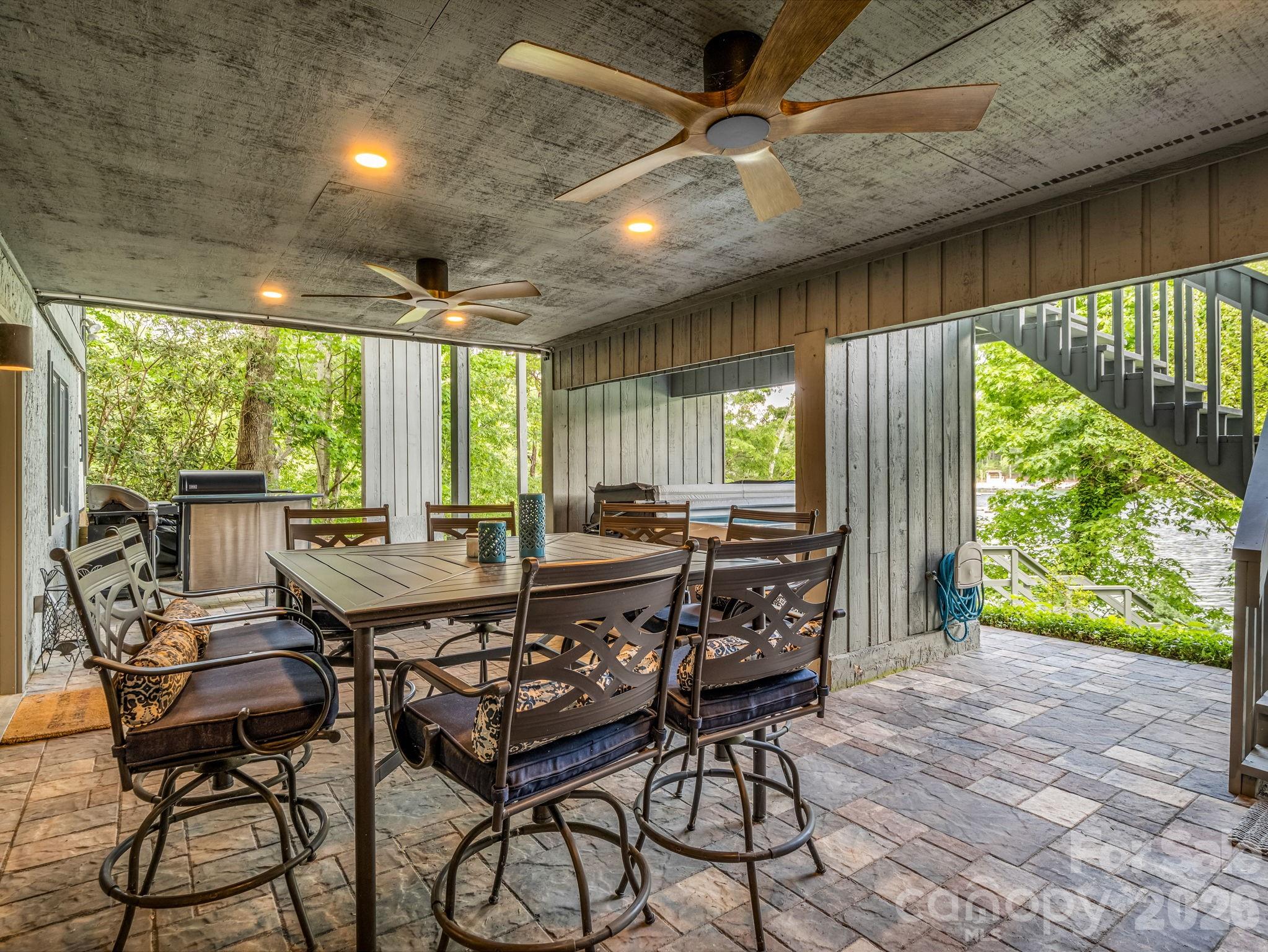 Rumbling Bald on Lake Lure - Residential