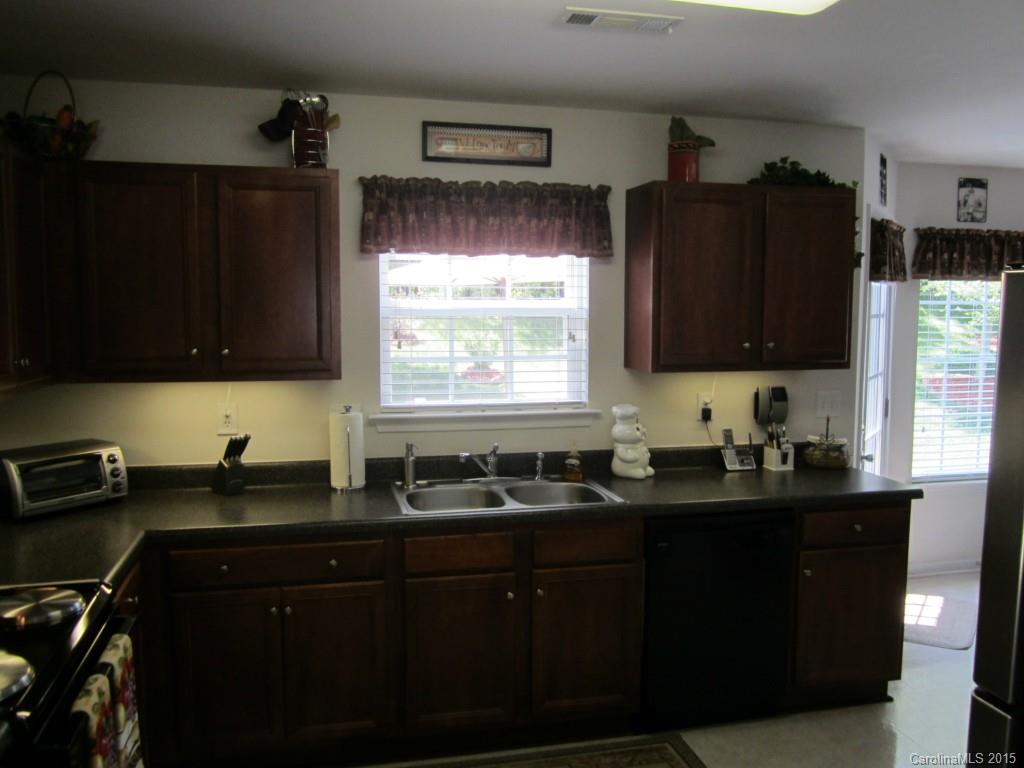 Sandy Pointe - Residential
