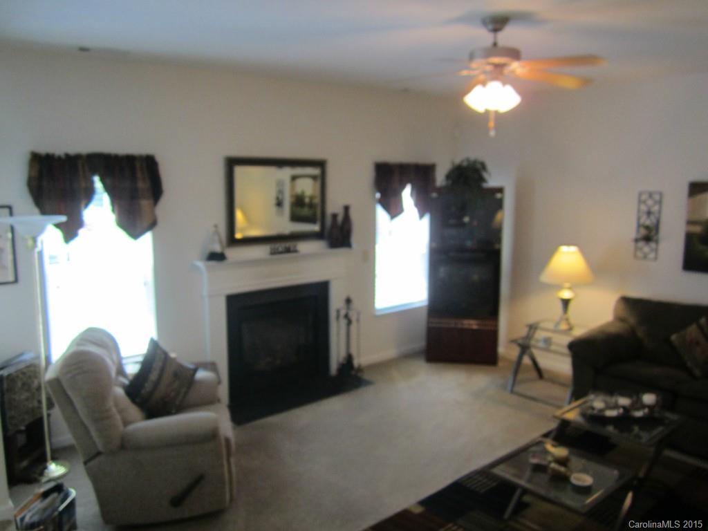 Sandy Pointe - Residential