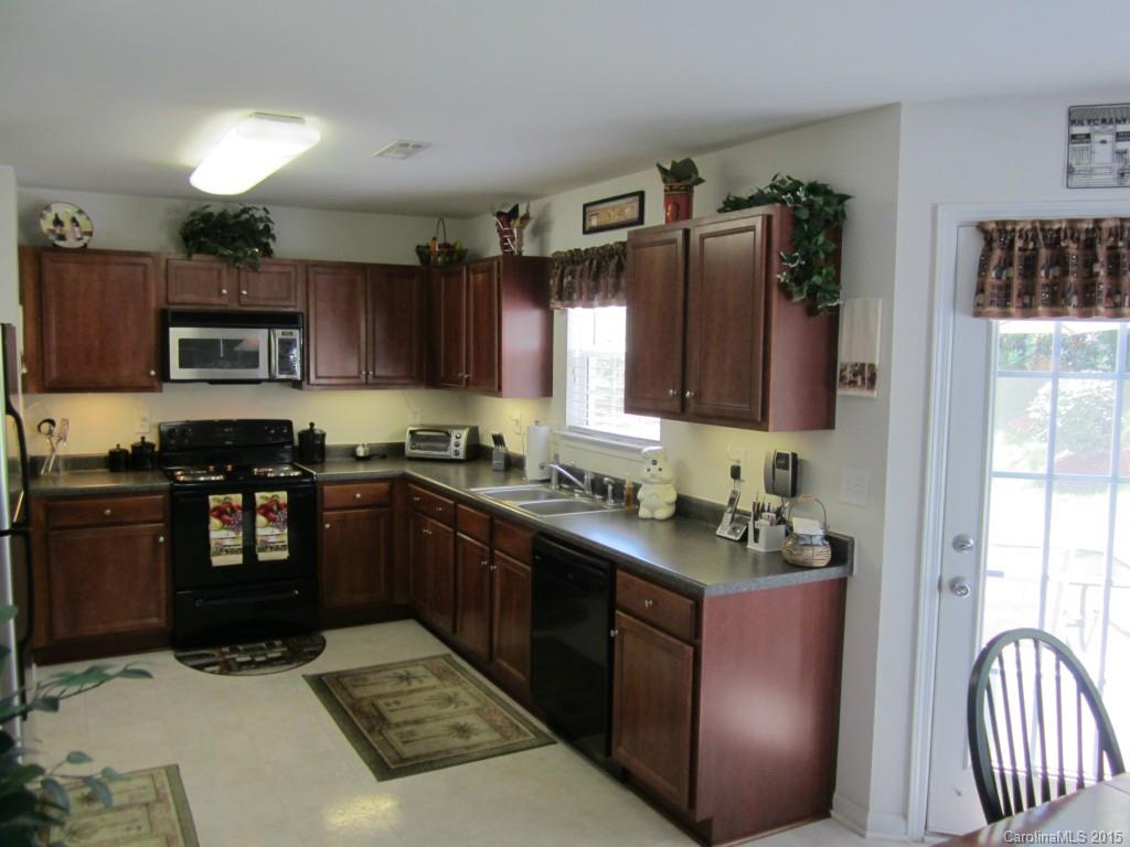 Sandy Pointe - Residential