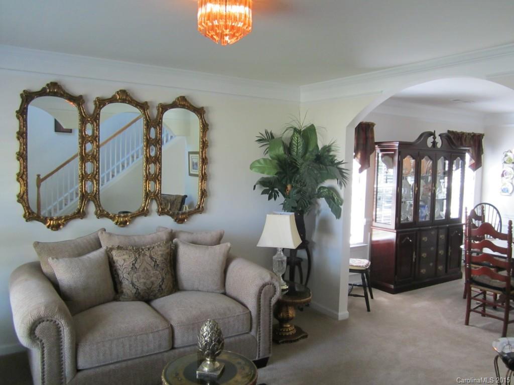Sandy Pointe - Residential