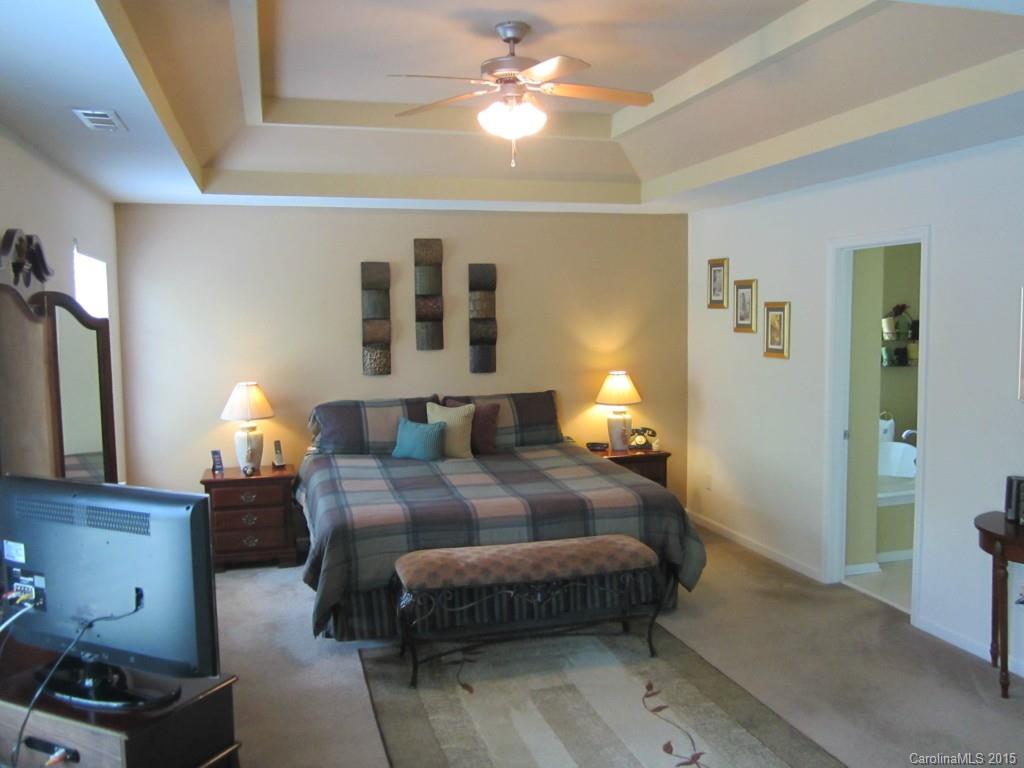 Sandy Pointe - Residential