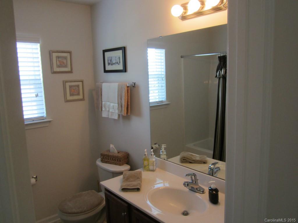 Sandy Pointe - Residential