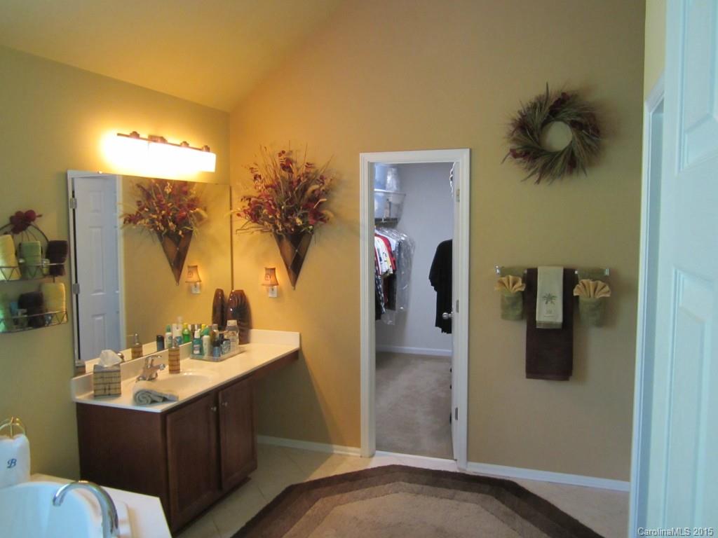 Sandy Pointe - Residential