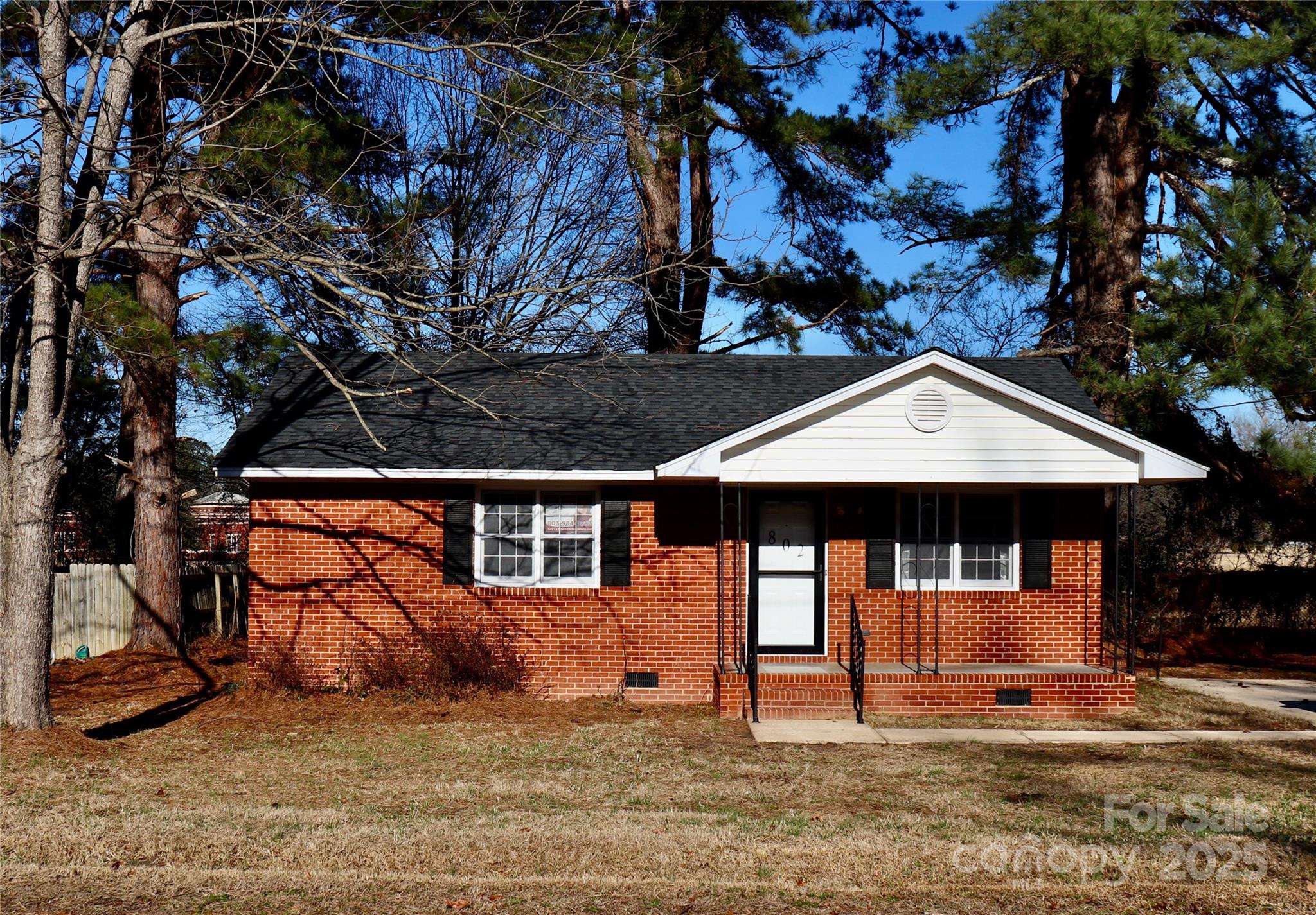 Welcome Home to 802 Marshall St! 

This charming 2-bedroom, 1-bathroom home in the heart of Cheraw, SC is full of character and modern updates. Recent improvements include fresh paint throughout, stylish LVP flooring, new stainless steel appliances, and an upgraded HVAC system ensuring both comfort and efficiency.

Perfect for first-time homebuyers or those seeking a cozy retreat, this home offers a warm and inviting atmosphere. Conveniently located near all that Cheraw has to offer, you'll enjoy easy access to shopping, dining, and local attractions.

Don’t miss out schedule your showing today!