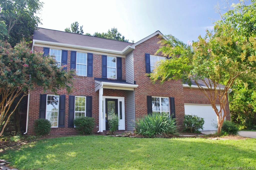 Desirable home on large cul-de-sac lot in Fort Mill Schools just finishing extensive renovation. Almost new home with stainless steel appliances, granite counter tops, new carpet and vinyl.  Heavily wooded and private back yard.  Large 2 car garage.