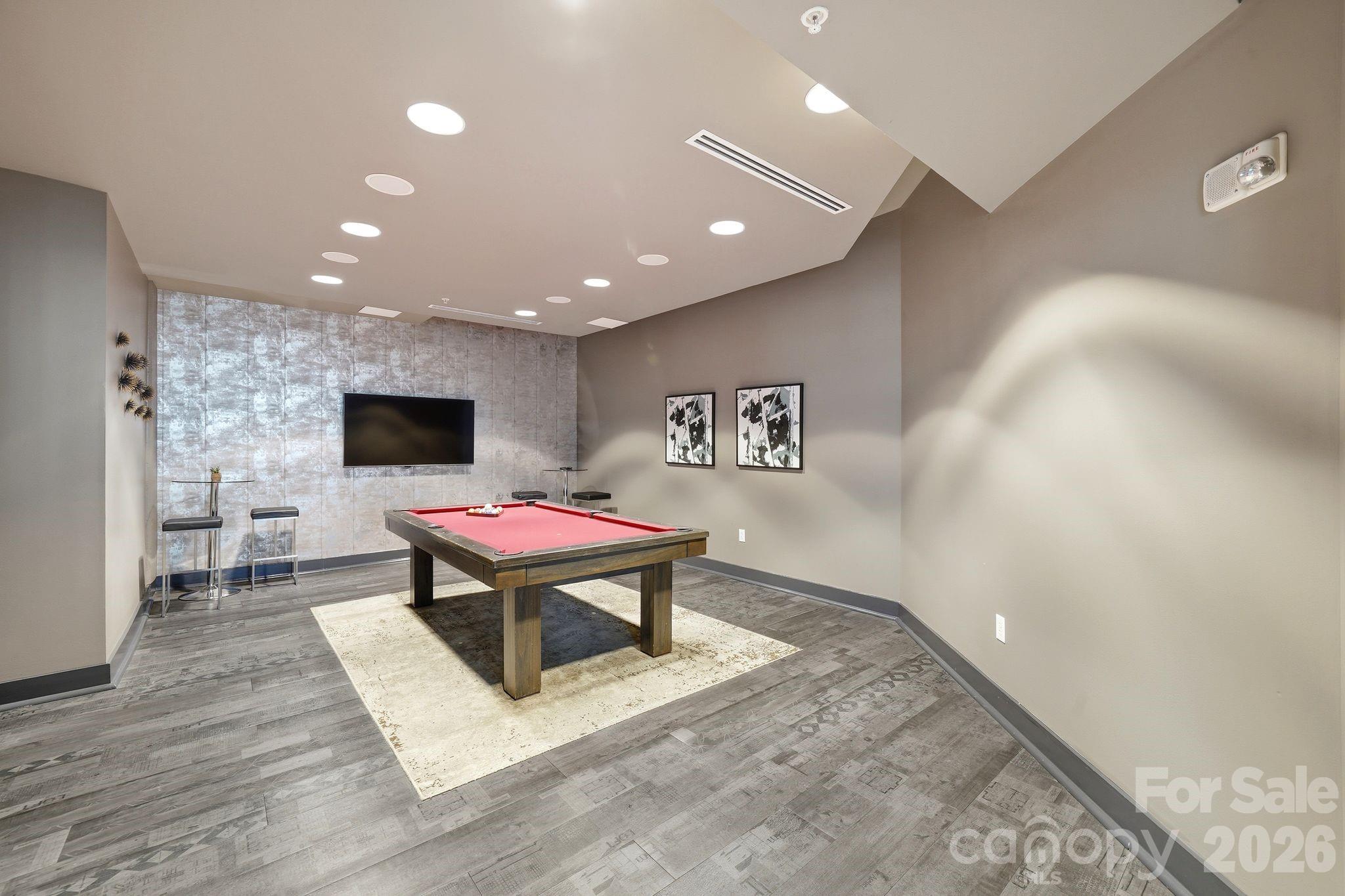 Avenue Condominiums - Residential