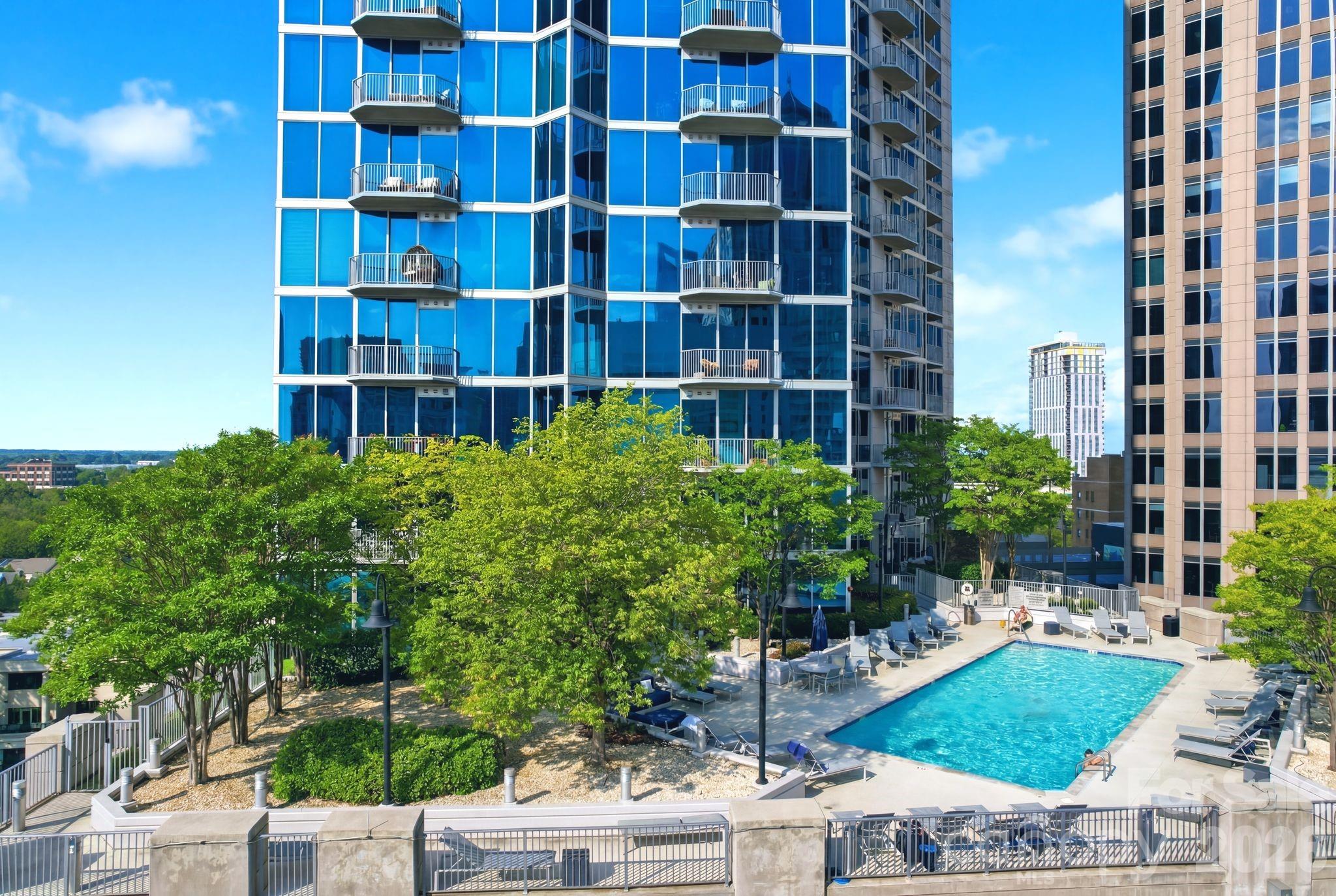 Avenue Condominiums - Residential