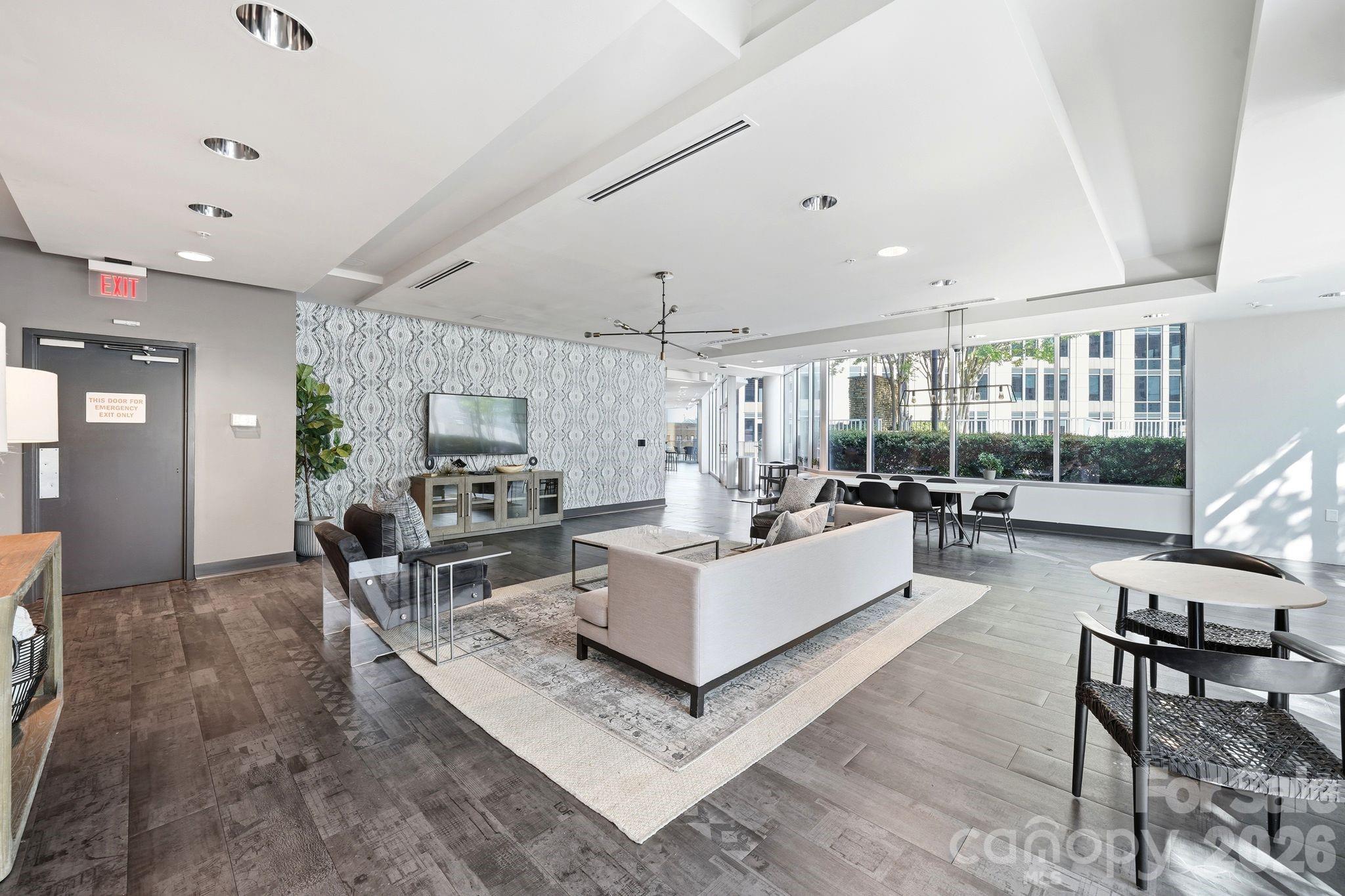Avenue Condominiums - Residential