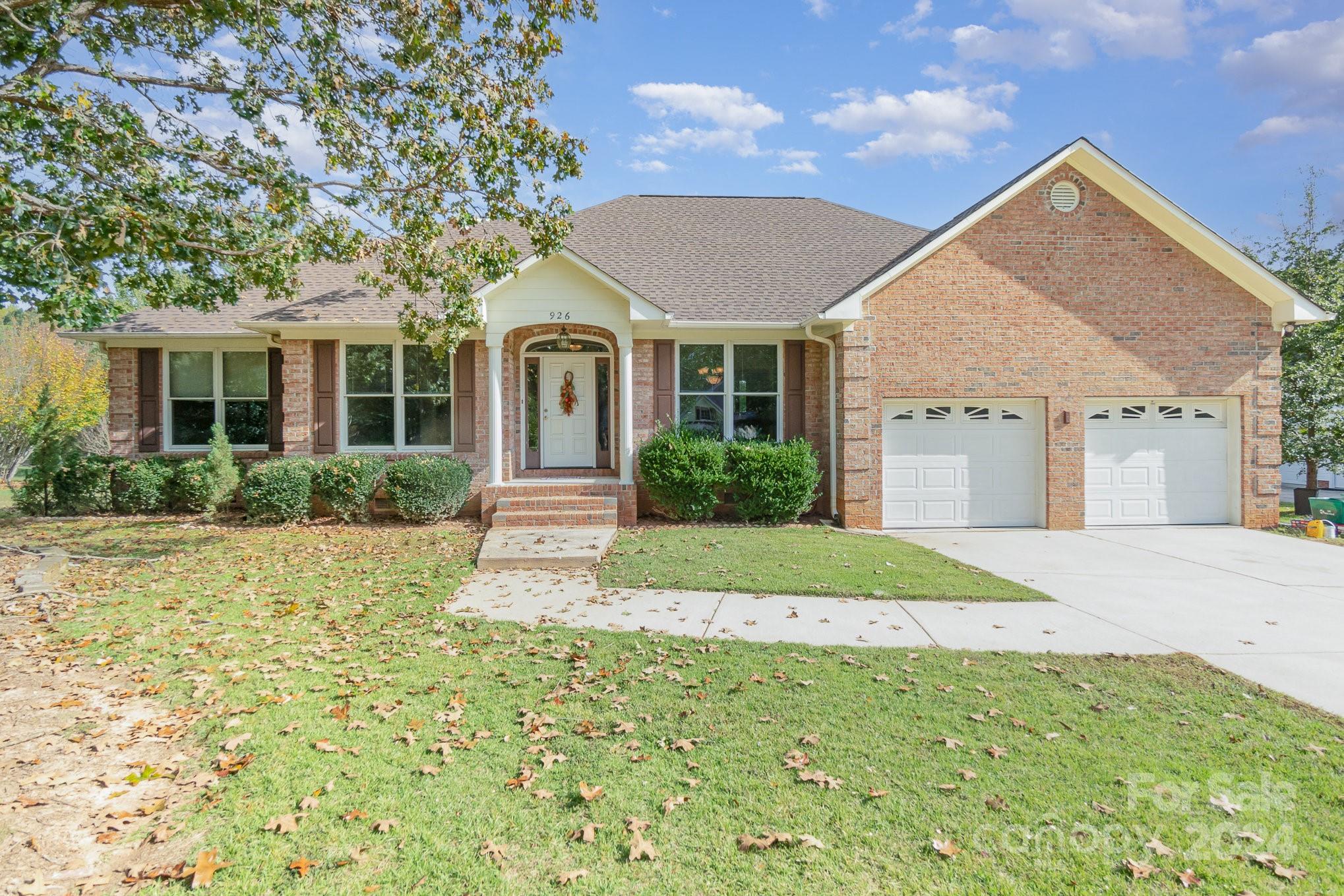 Discover your dream home in this stunning 3 bedroom, 2 bathroom all-brick ranch, nestled in a peaceful cul-de-sac. Enjoy the convenience of single-level living with beautiful hardwood floors and stylish tile in the kitchen. The flat yard offers plenty of space for outdoor activities and entertaining.

Located minutes away from a local park and in an award-winning school district, this home is perfect for buyers seeking both comfort and community. Don't miss this incredible opportunity to own a beautiful home in a desirable  location!