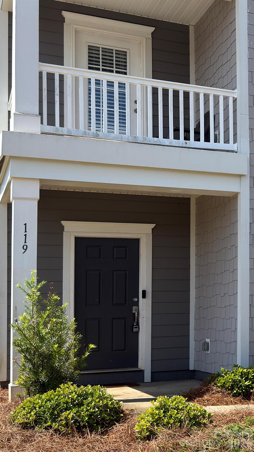 Falls Cove at Lake Norman - Residential
