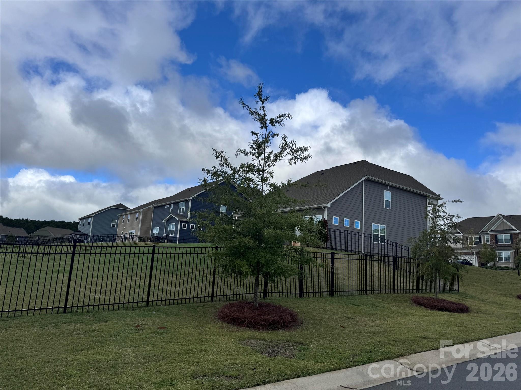 Falls Cove at Lake Norman - Residential
