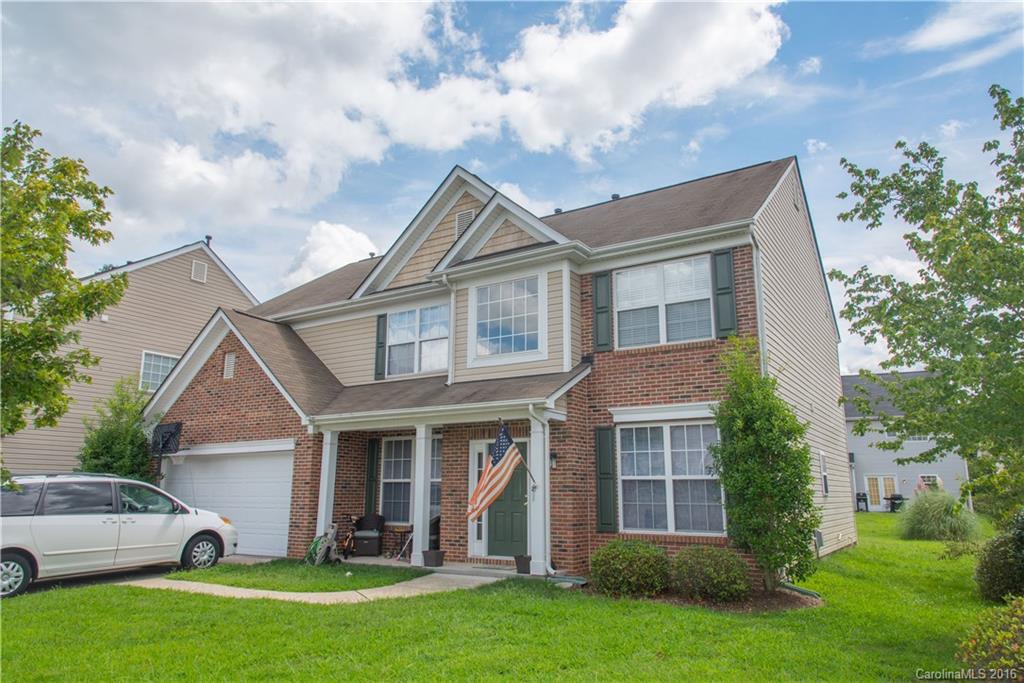Spacious move in ready home on a flat culdesac lot at a great price.Hardwood floors, like new carpet, open floorplan, and large master make this a want to see house.Large kitchen with center island opens to the living room and fireplace. House is great for entertaining.New guest bedroom or office created downstairs.Great amenities pool, playground, tennis and basketball courts. Great location with fabulous schools, easy commute to Charlotte, and Concord, fabulous restaurants and shopping nearby.