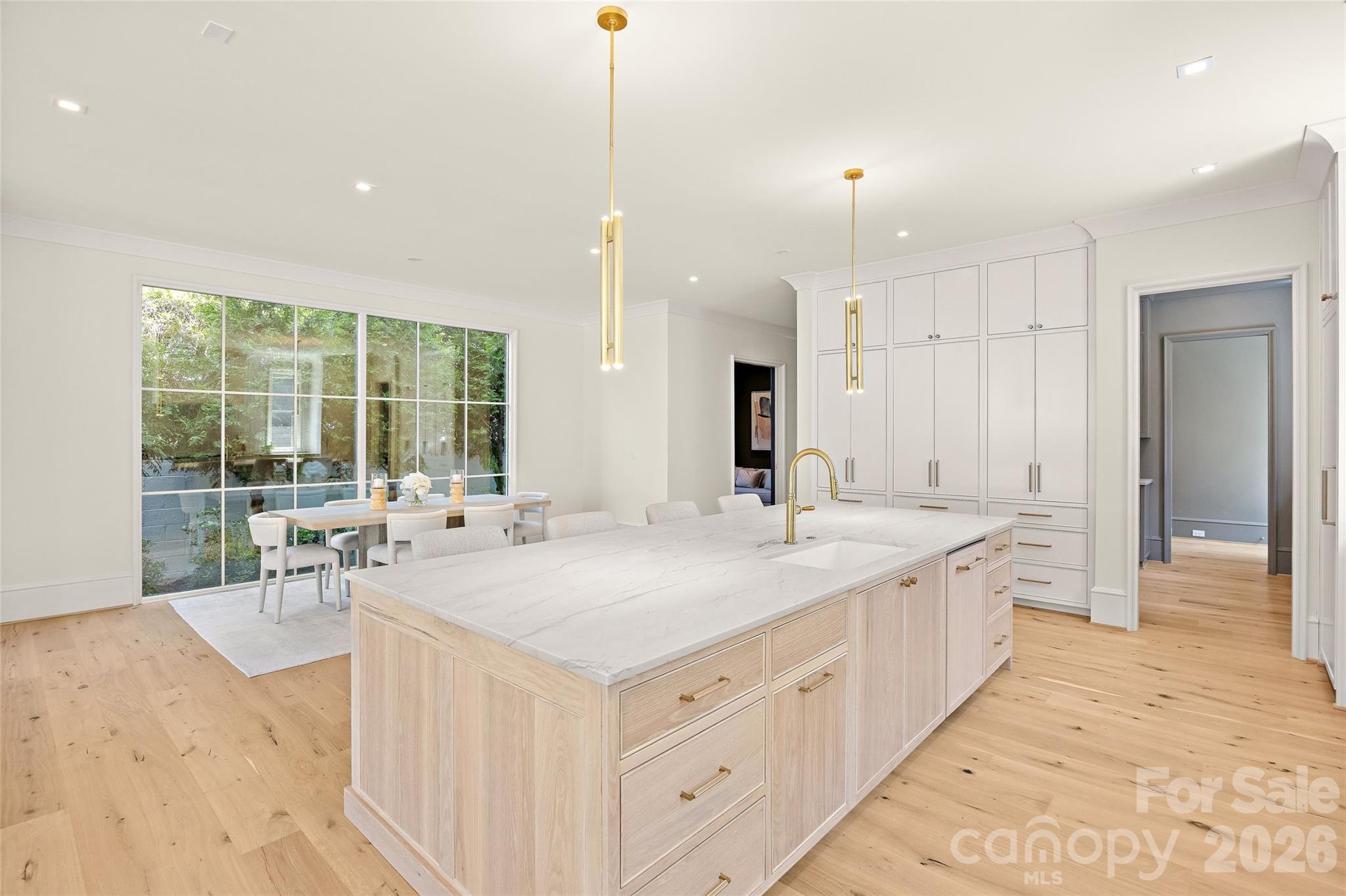 Elizabeth - Residential