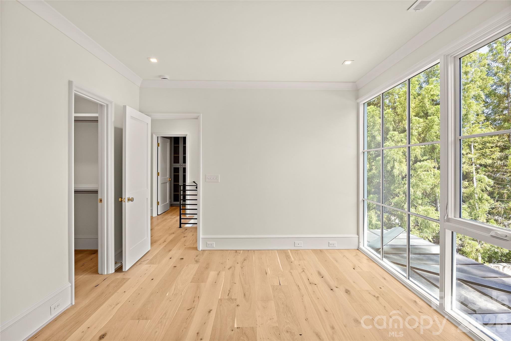 Elizabeth - Residential