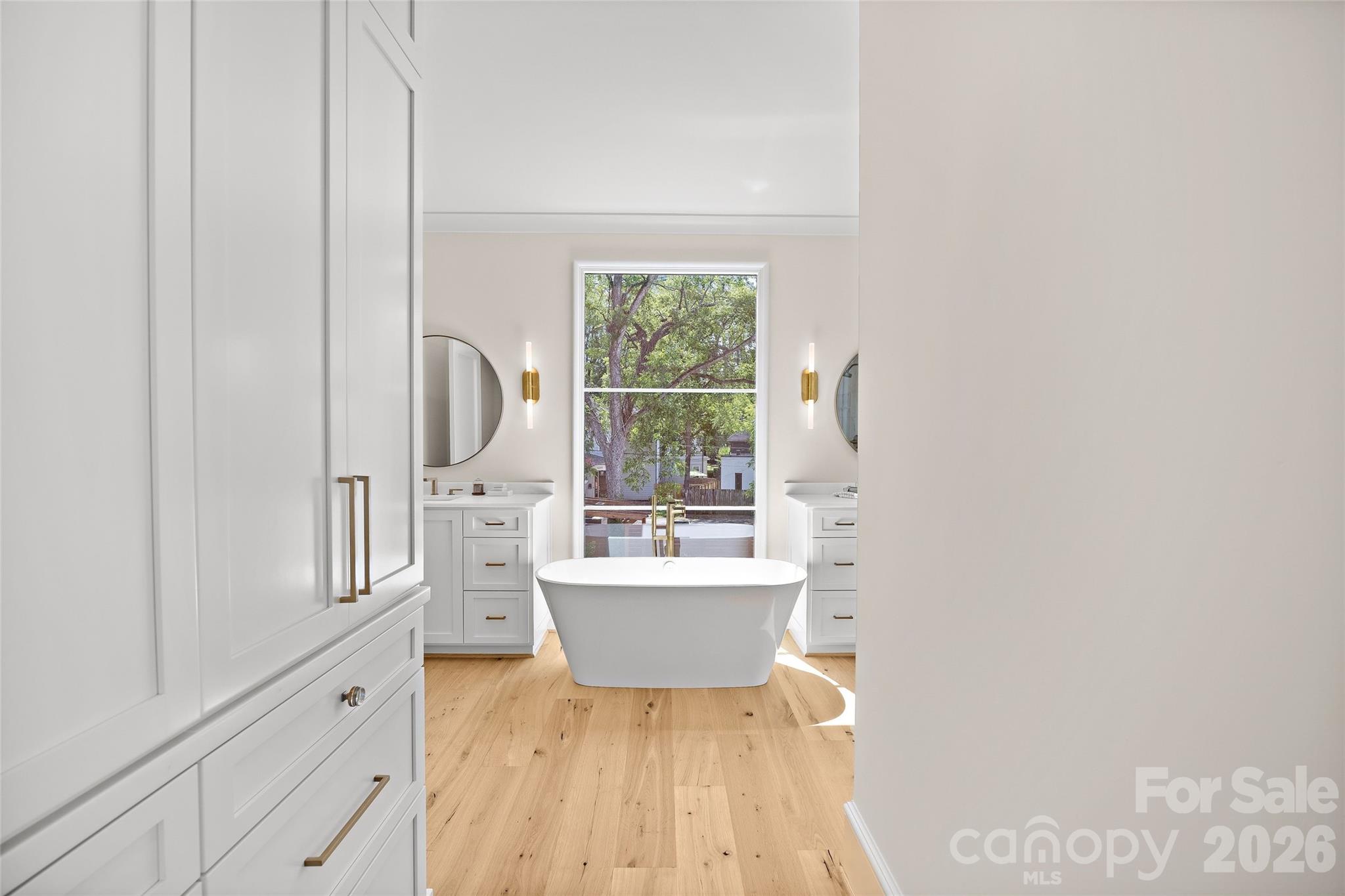 Elizabeth - Residential
