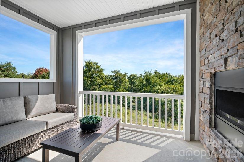 Creek Water Townhomes - Residential