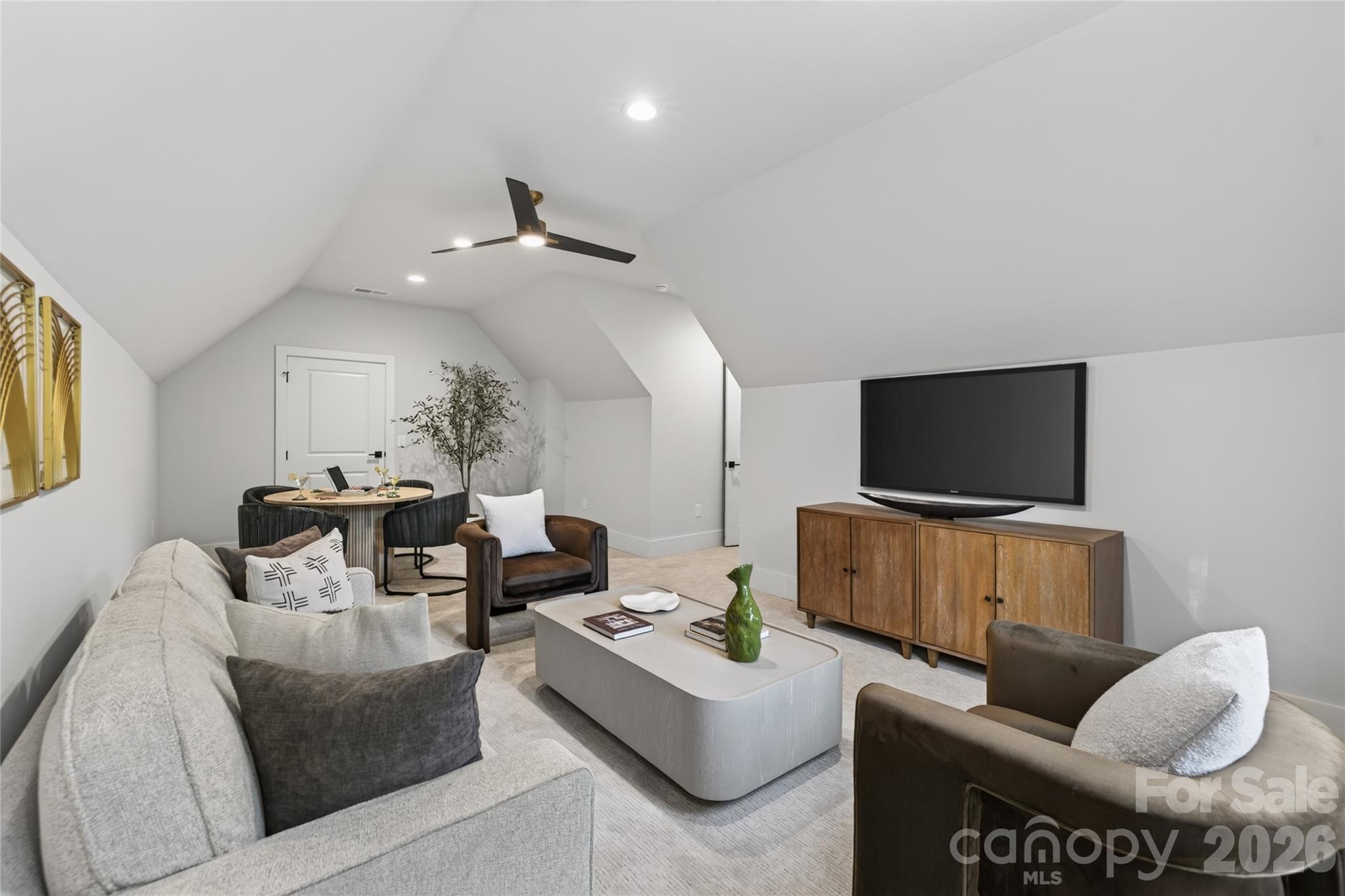 Commonwealth - Residential