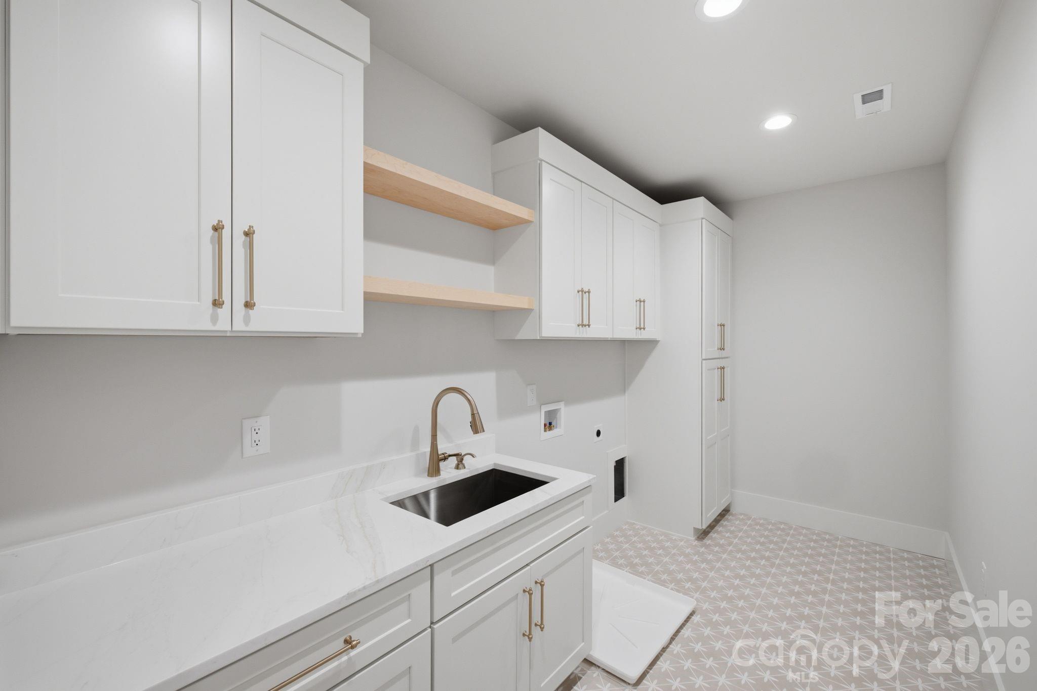 Commonwealth - Residential