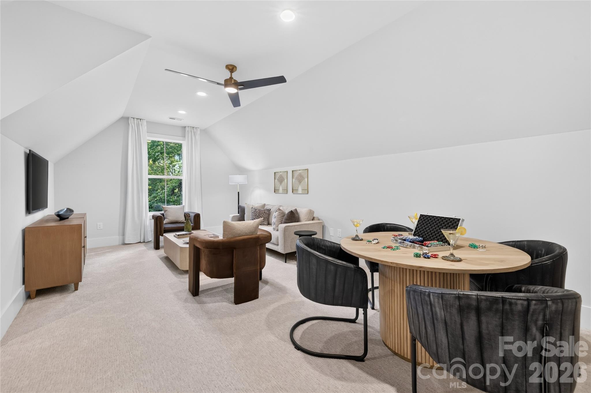 Commonwealth - Residential