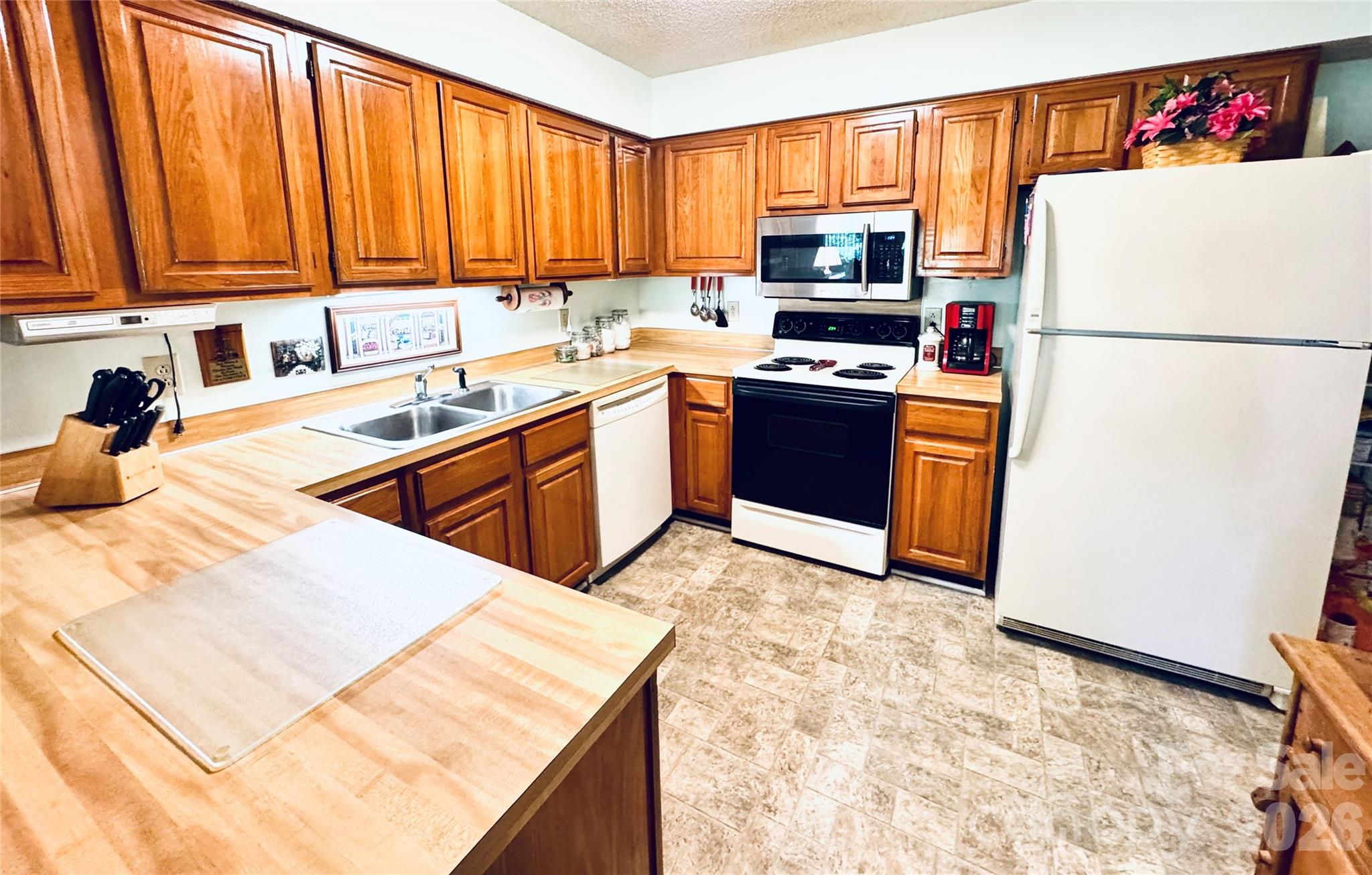 Harris Lake - Residential