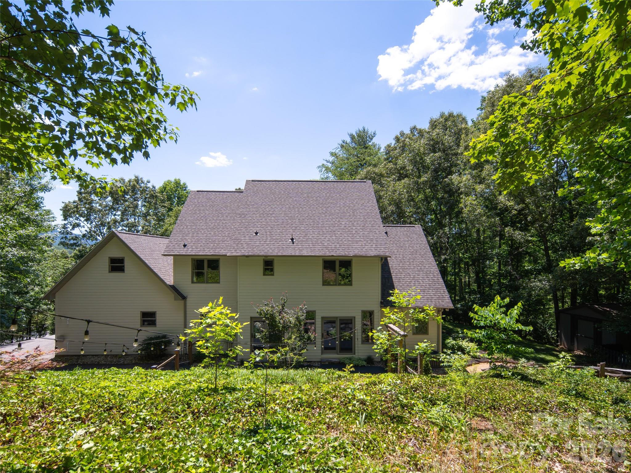 Woodburn Place - Residential
