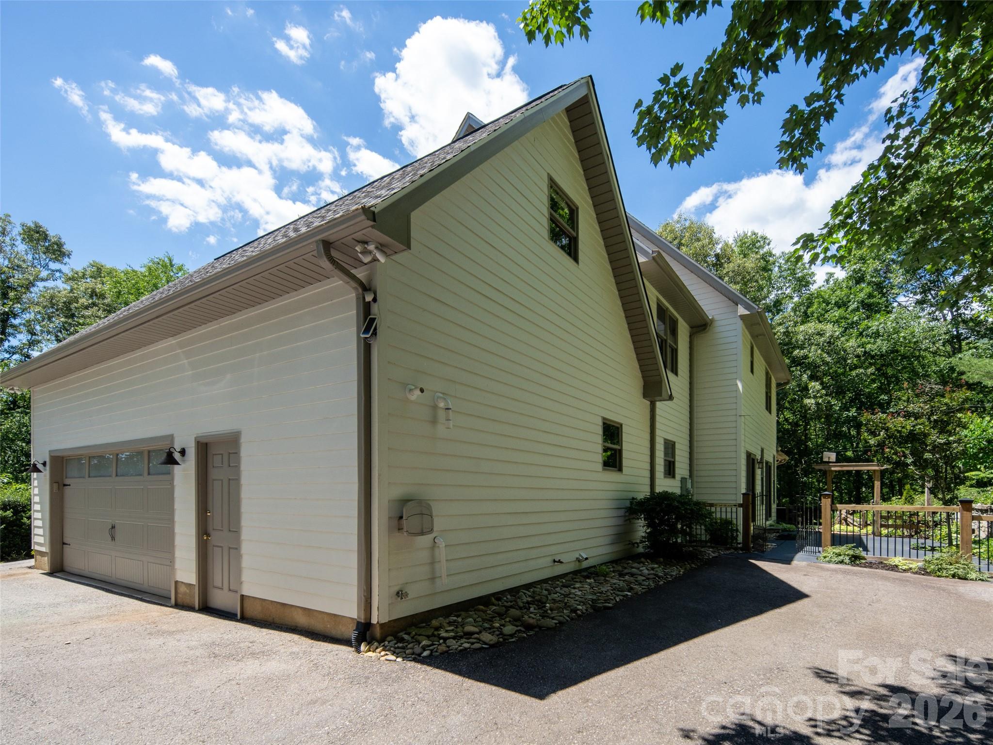 Woodburn Place - Residential