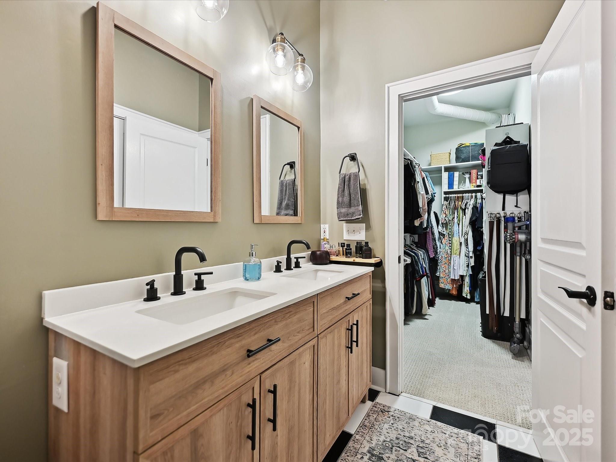 Elizabeth Lofts - Residential