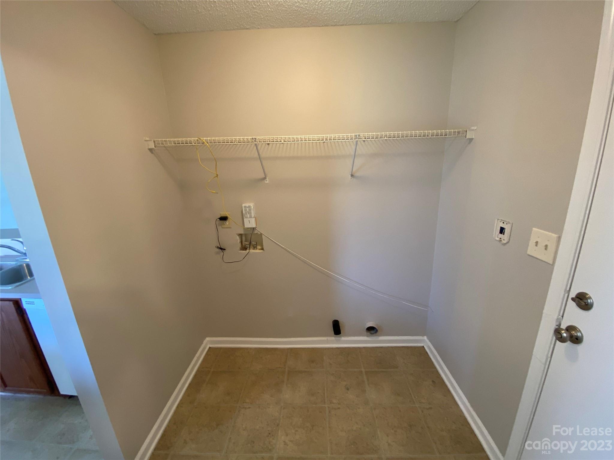 Stewarts Crossing - Residential Lease
