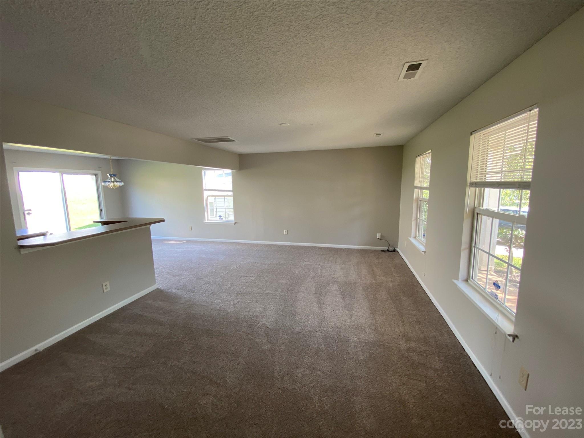 Stewarts Crossing - Residential Lease