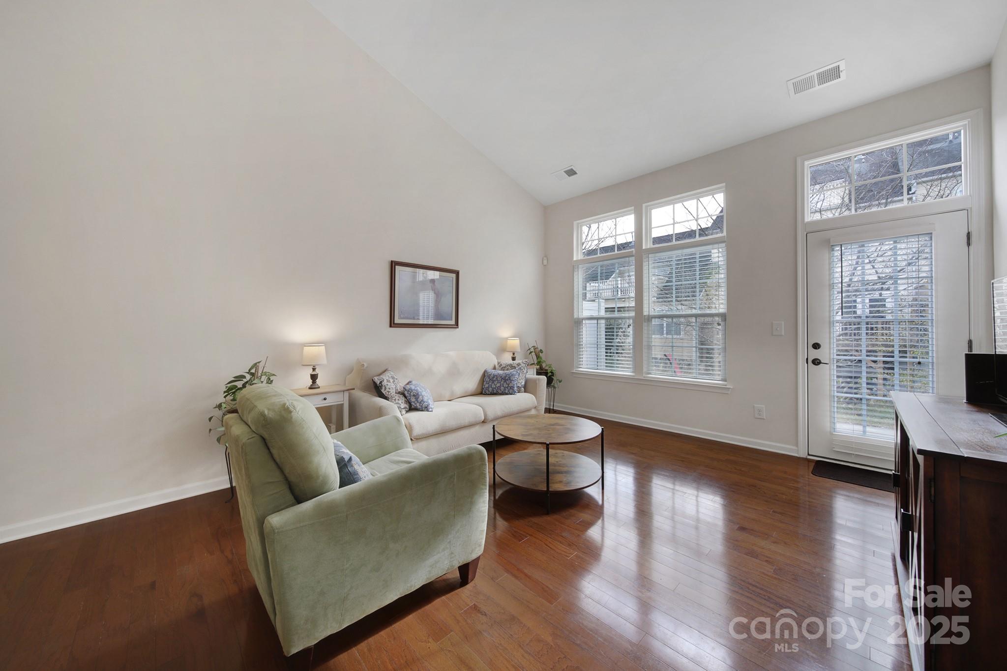 Lake Shore - Residential