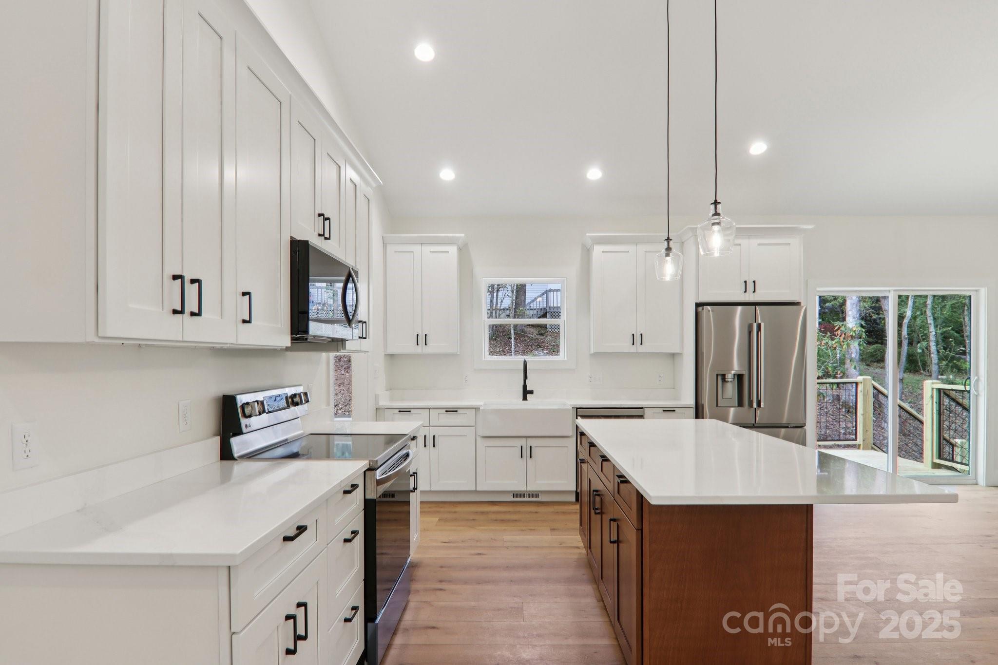 Mills Pointe - Residential