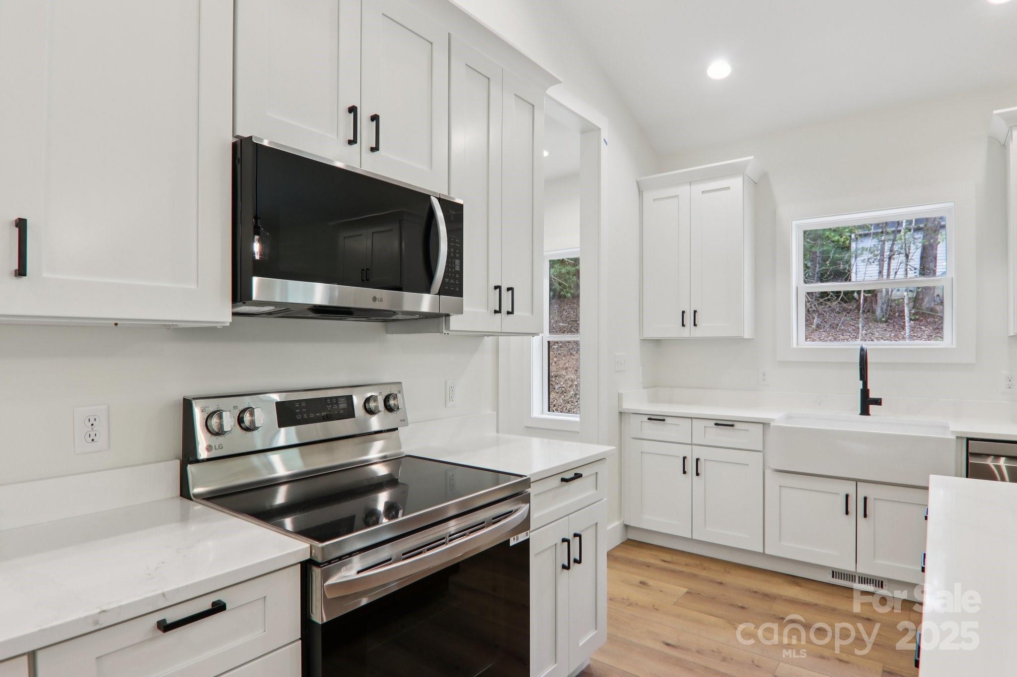 Mills Pointe - Residential