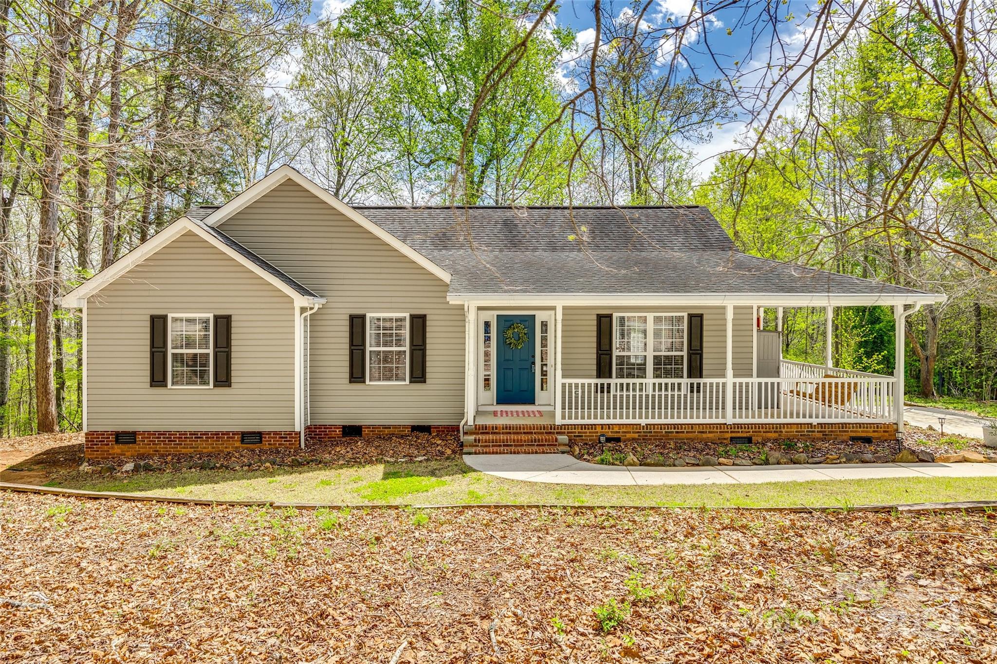 RAGIN ESTATES - Residential