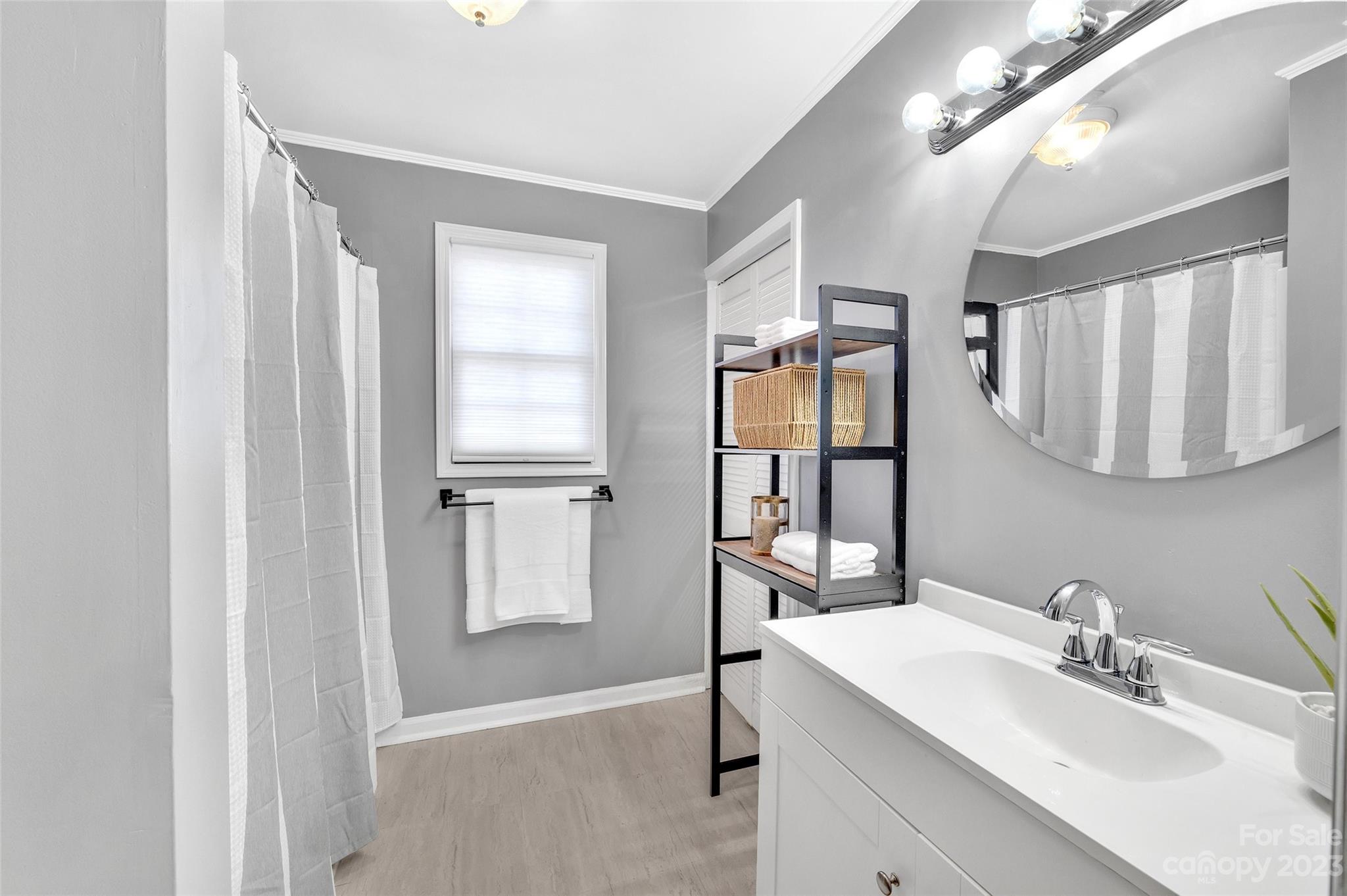 Moss Acres - Residential