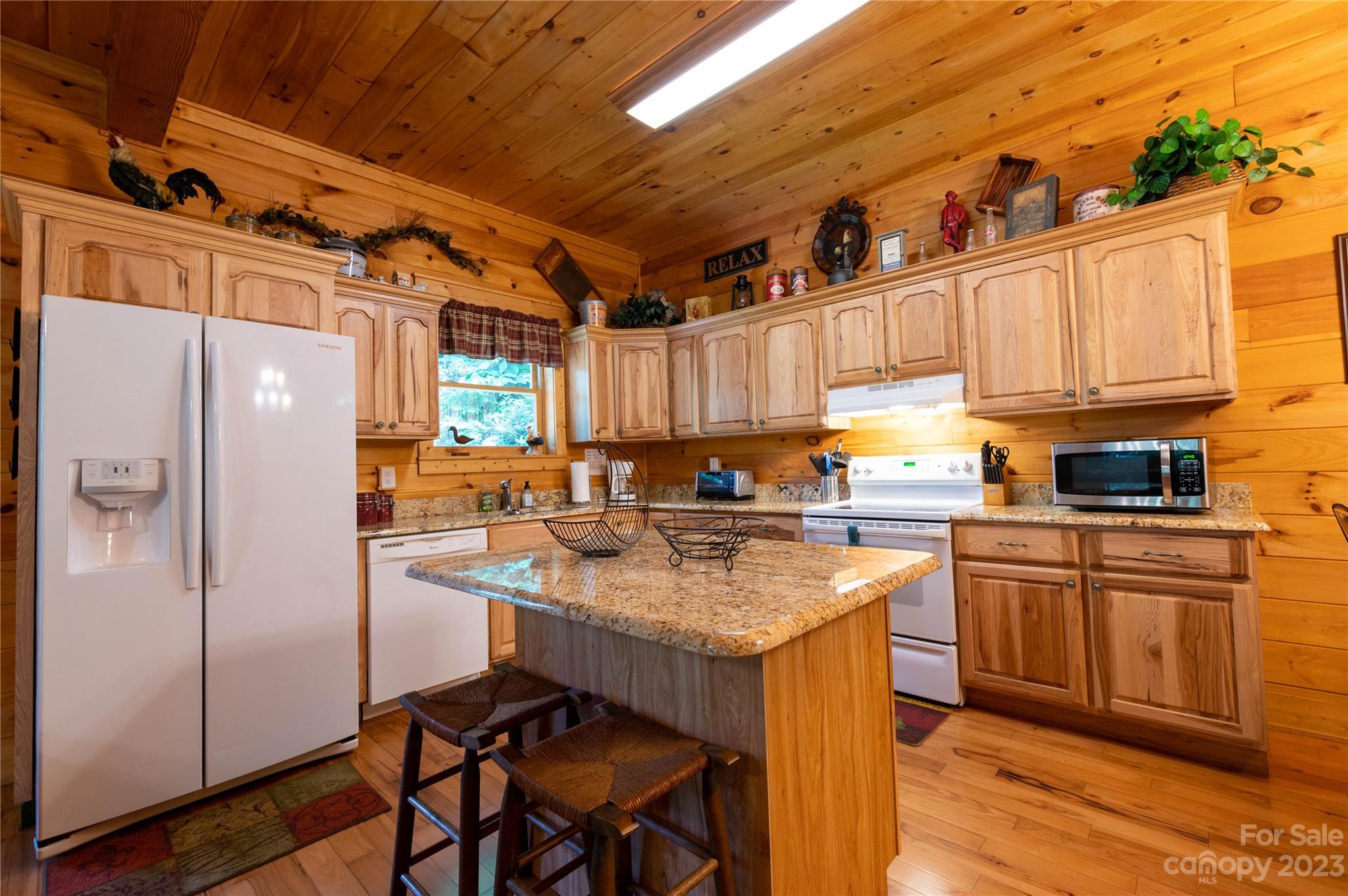 Mount Mitchell Lands - Residential