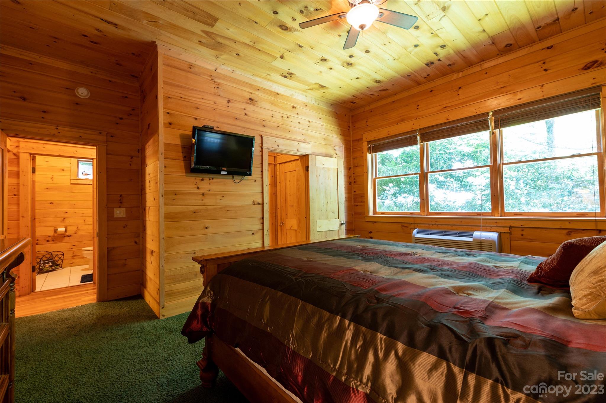 Mount Mitchell Lands - Residential