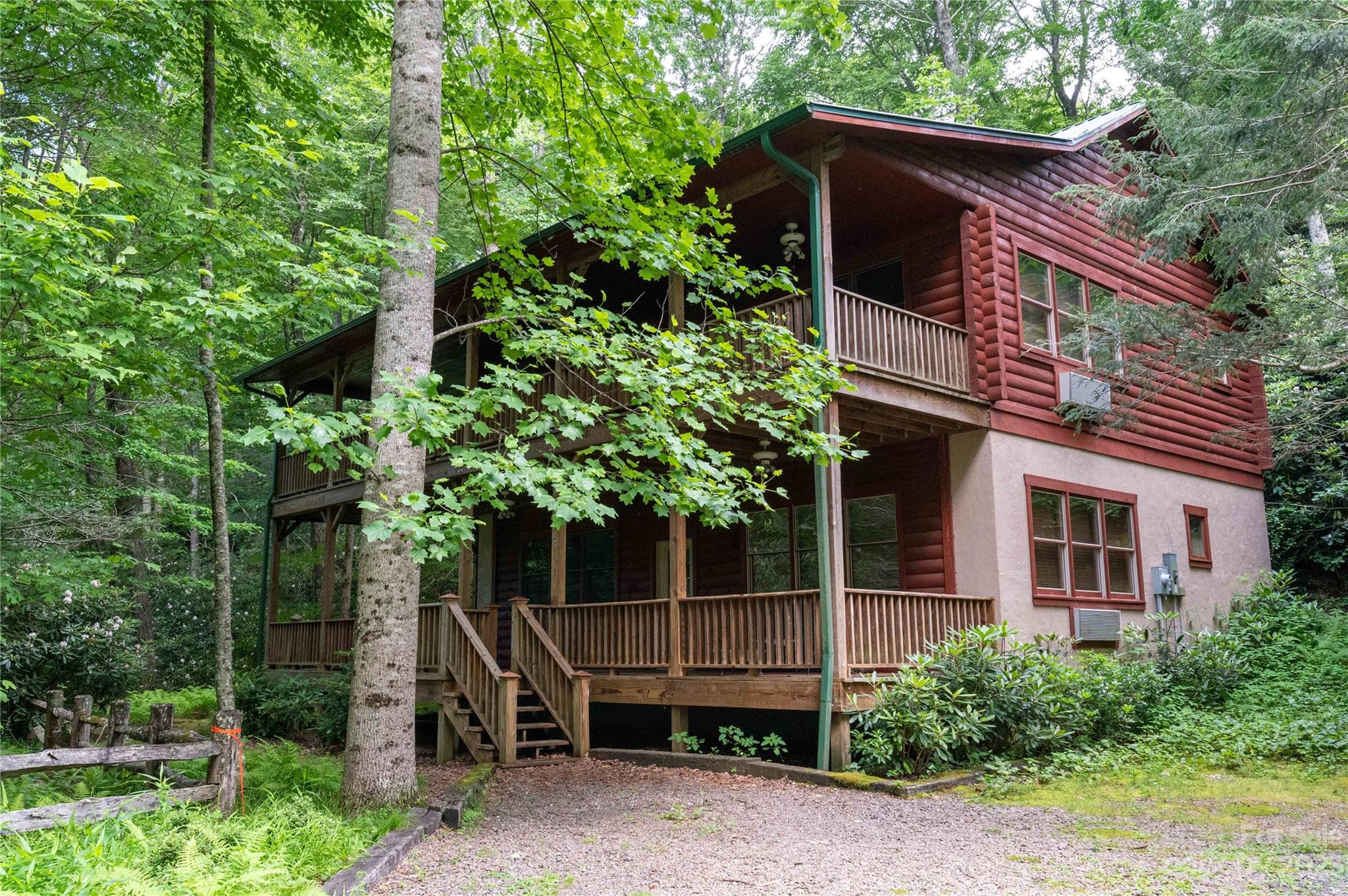 Mount Mitchell Lands - Residential